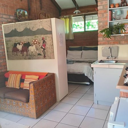 Amani Guest House Кларенс Екстер'єр фото